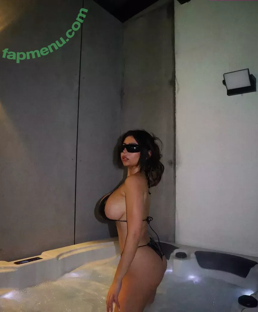 Coral Sharon nude photo #1461 (coral.sharon / coralsharon / coralsharon9)