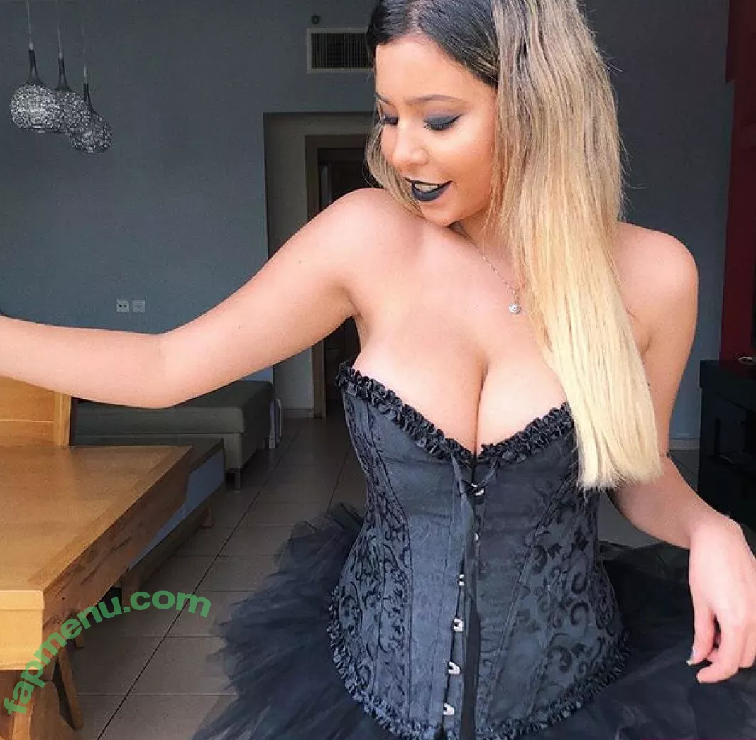 Coral Sharon nude photo #1499 (coral.sharon / coralsharon / coralsharon9)