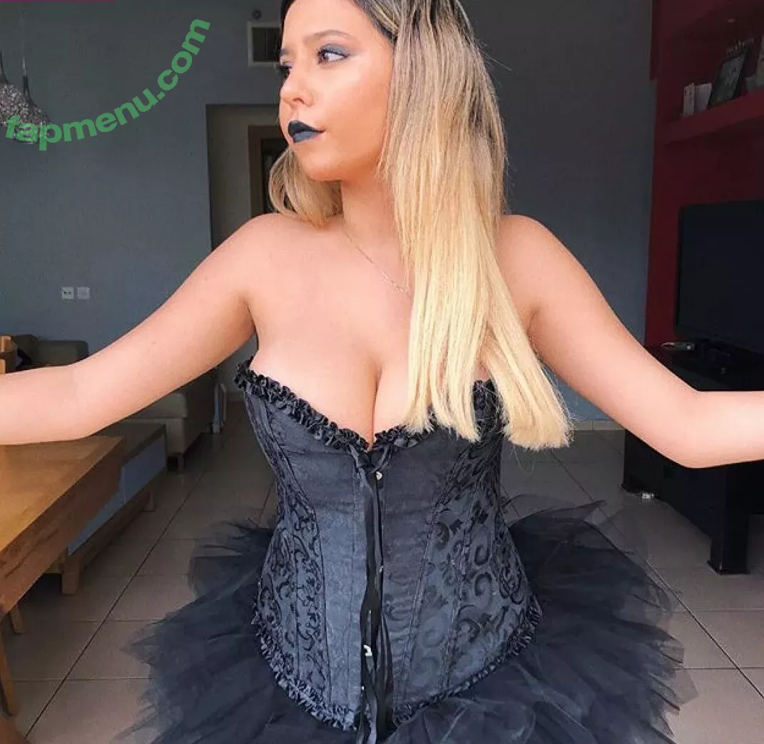 Coral Sharon nude photo #1512 (coral.sharon / coralsharon / coralsharon9)