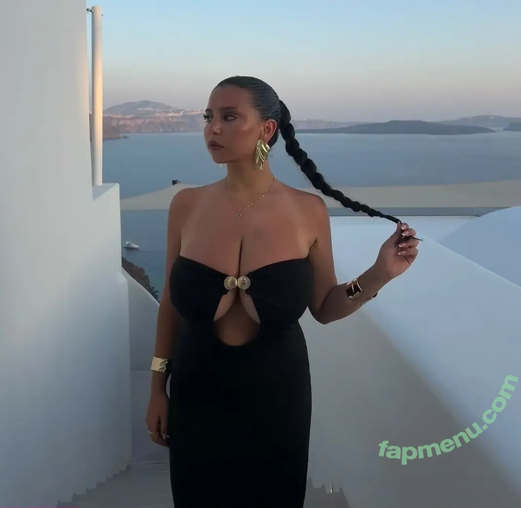 Coral Sharon nude photo #2042 (coral.sharon / coralsharon / coralsharon9)