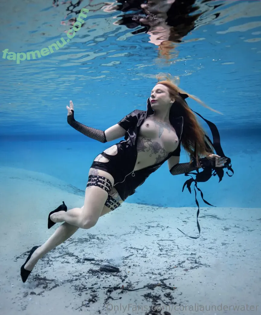 coraliaunderwater nude photo #0002 (coraliaunderwater)