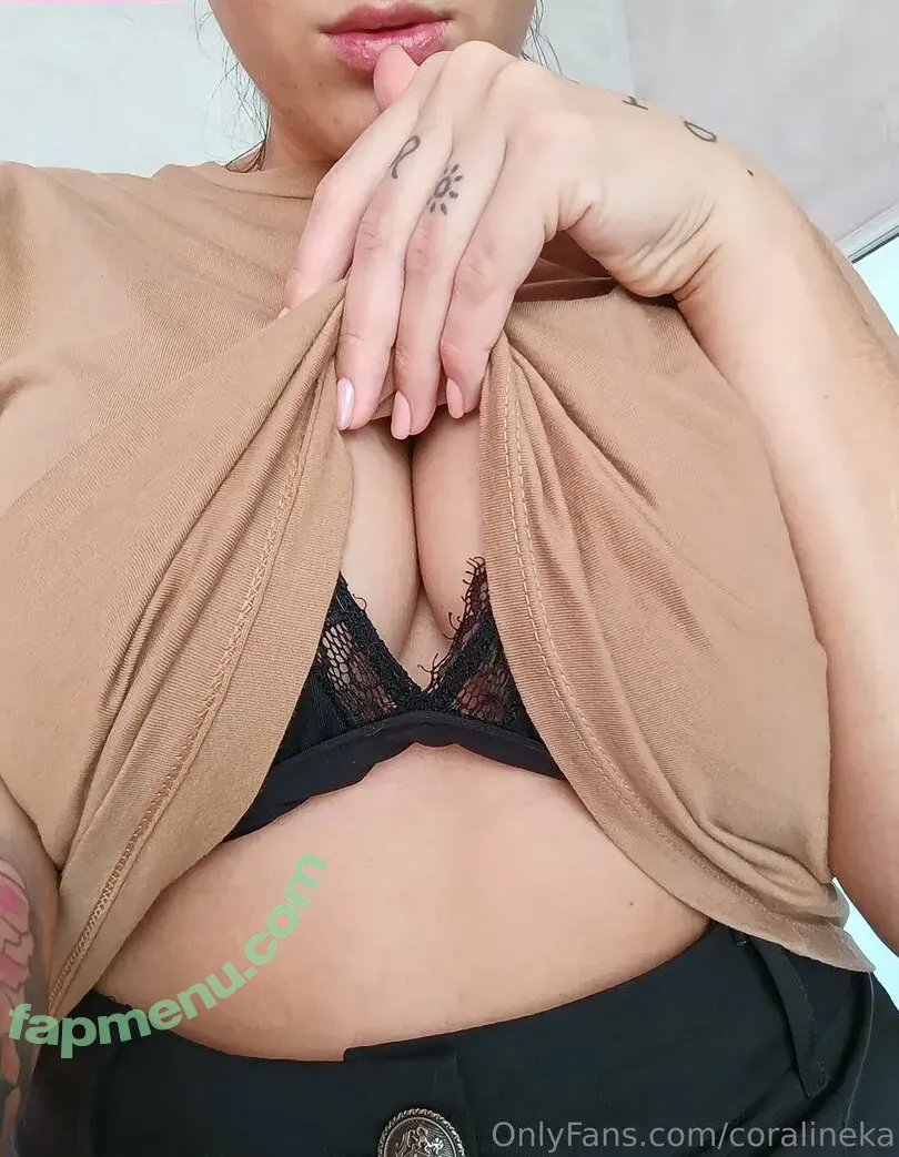 coralineka nude photo #0002 (coralineka)