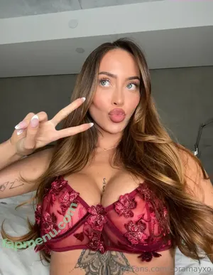 coramayxo / coramayxoxo nude photo #0024