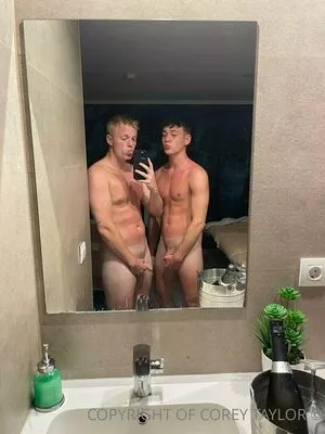 coreytaylorvip / coreytaylor nude photo #0001
