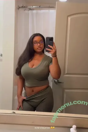 Corie Rayvon / CorieRayvon nude photo #0033
