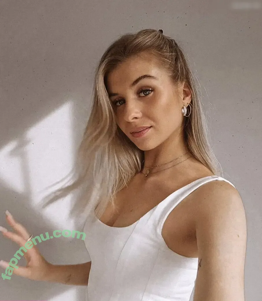 CorinaBRX nude photo #0002 (CorinaBRX)