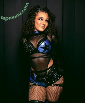 Corinne Joy / itscorinnejoy nude photo #0013