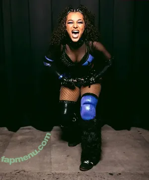 Corinne Joy / itscorinnejoy nude photo #0014