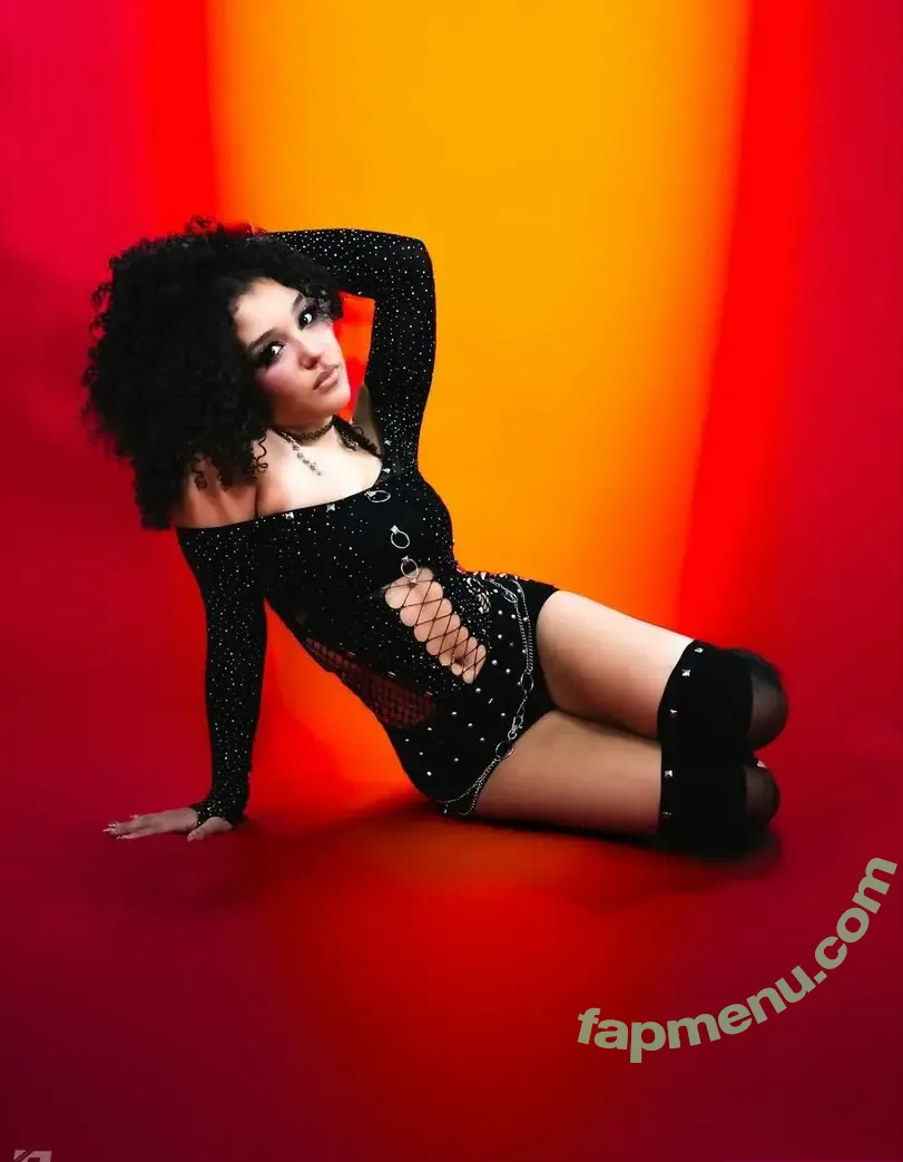 Corinne Joy nude photo #0017 (itscorinnejoy)