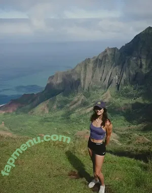 Corinne Nicewick / cori.story nude photo #0011