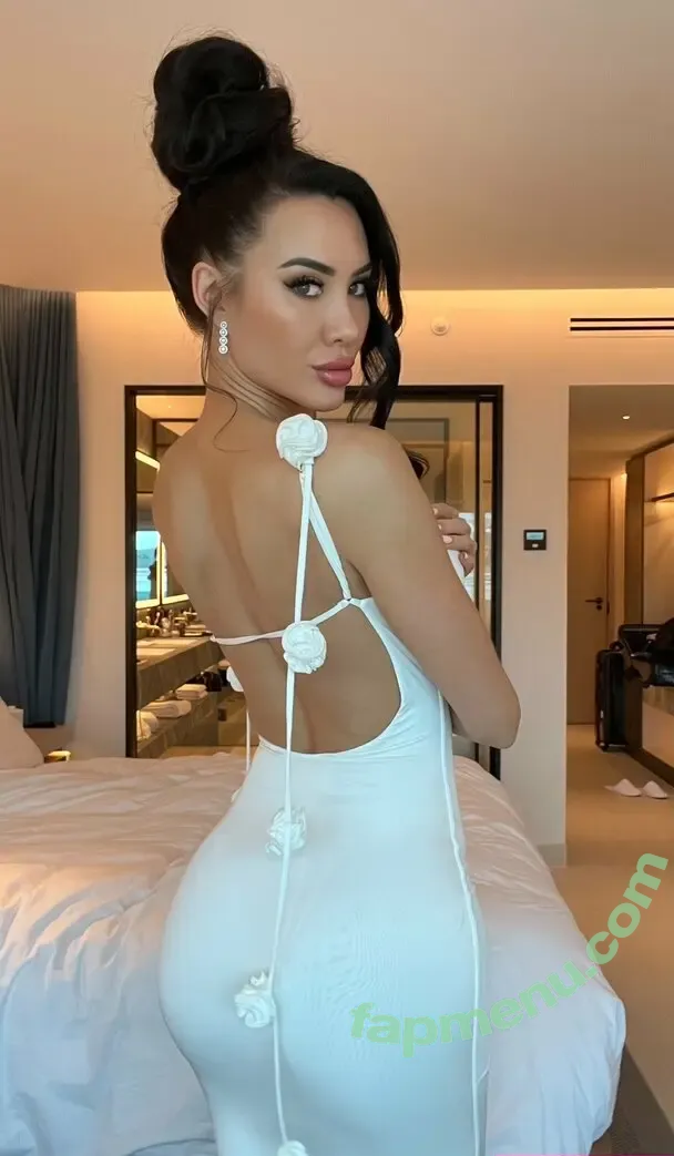 corrieyee nude photo #0007 (corrieyee)