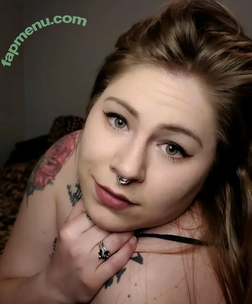 corvamae nude photo #0019 (corvamae)
