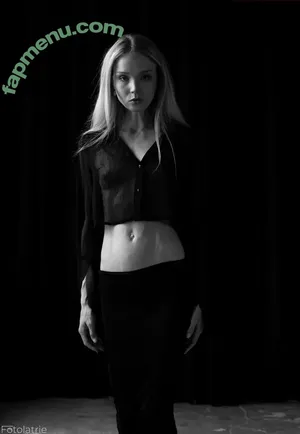 Cosima Beil / cosimabeil nude photo #0075