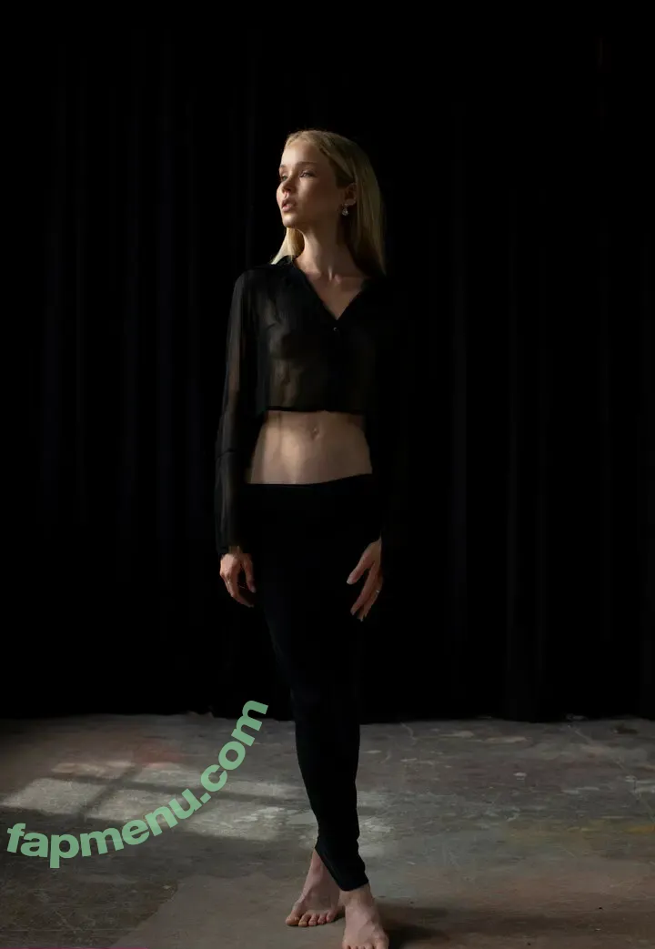 Cosima Beil nude photo #0069 (cosimabeil)