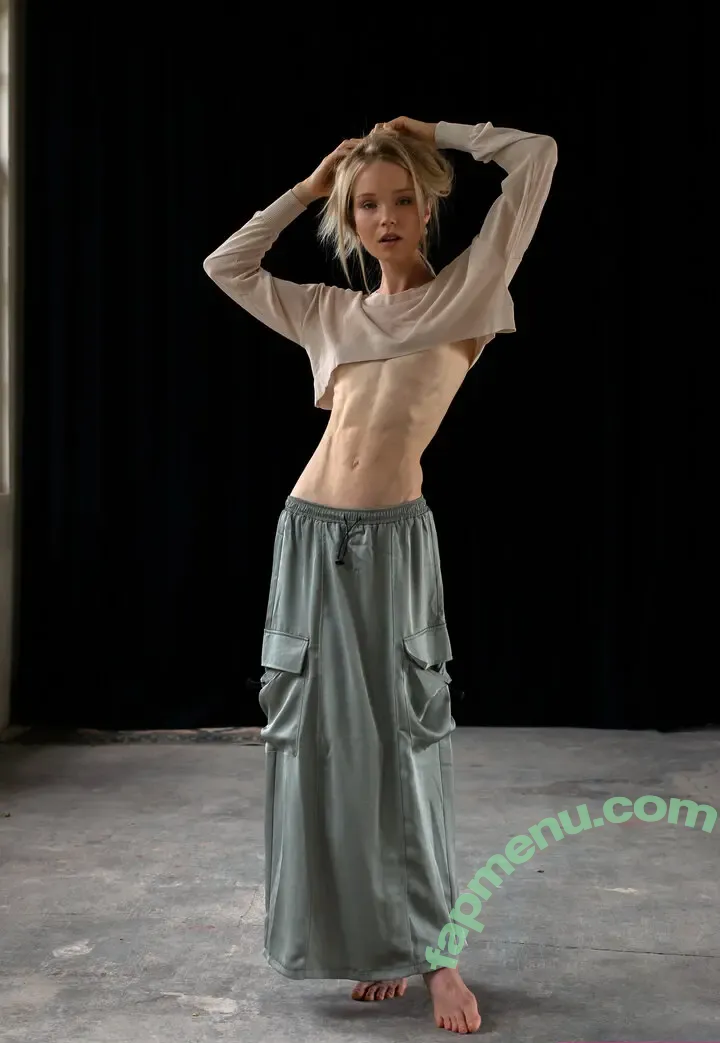 Cosima Beil nude photo #0092 (cosimabeil)