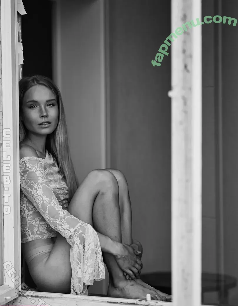 Cosima Beil nude photo #0139 (cosimabeil)