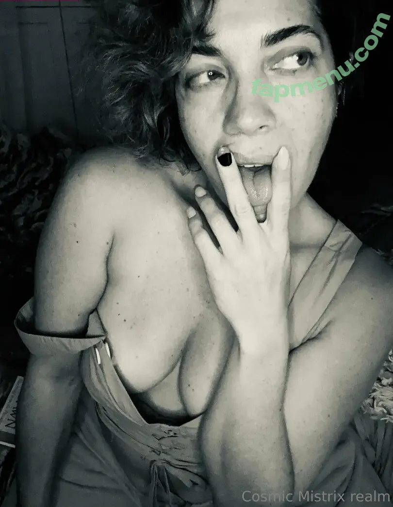 cosmic_mistrix nude photo #0011 (cosmic_mistrix)