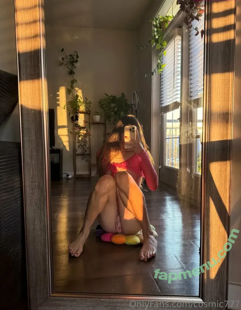 cosmic777 nude photo #0001 (cosmic777)