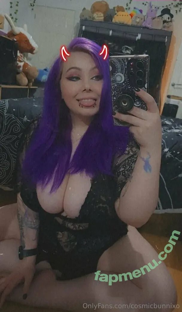 Cosmicbunnixo nude photo #0110 (Chelsea Bennett)