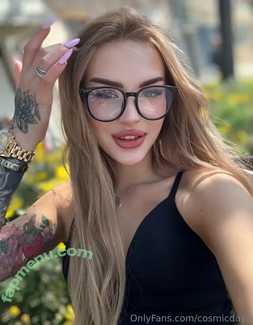 cosmicdaya nude photo #0006 (cosmic__days)