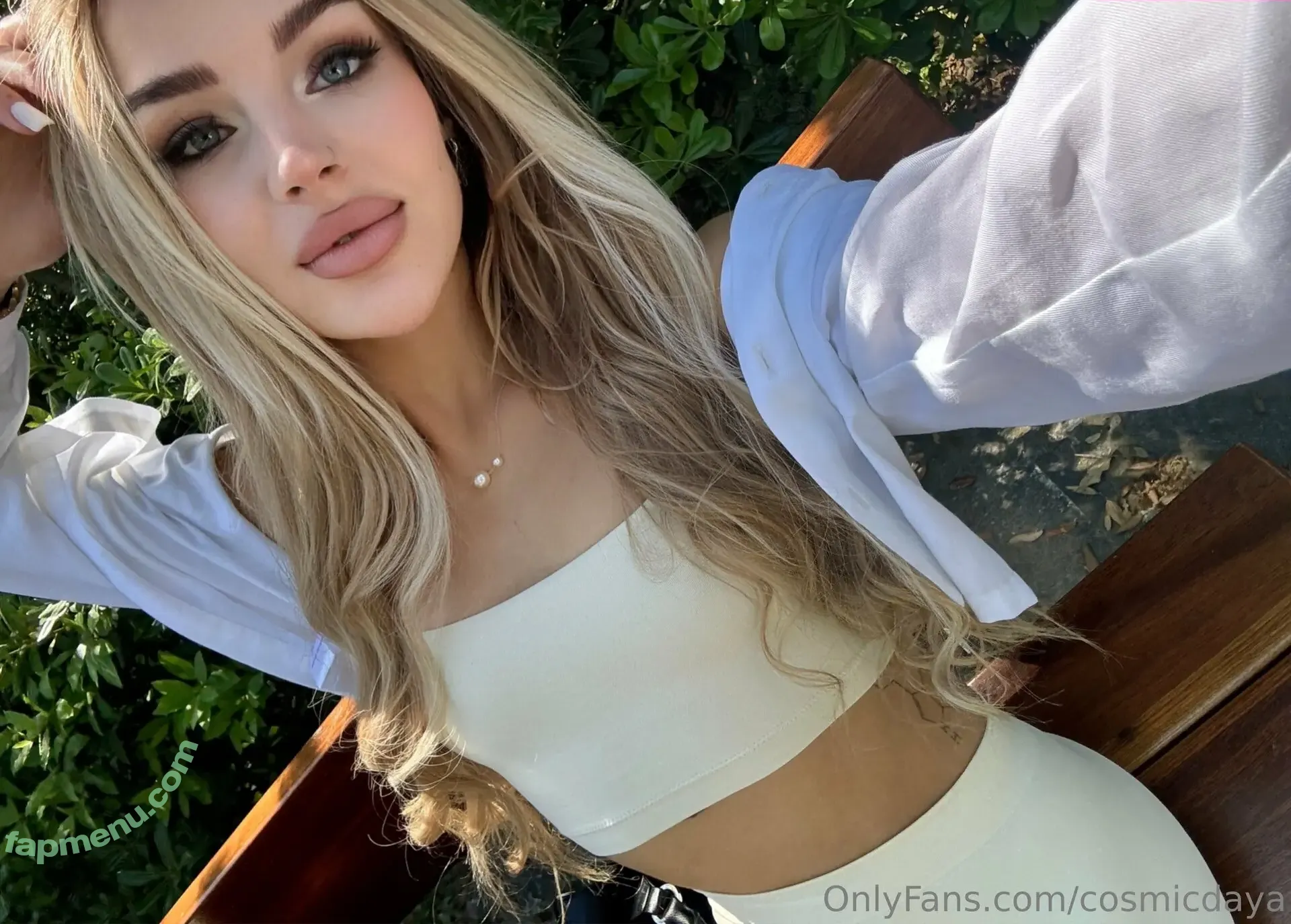 cosmicdaya nude photo #0007 (cosmic__days)