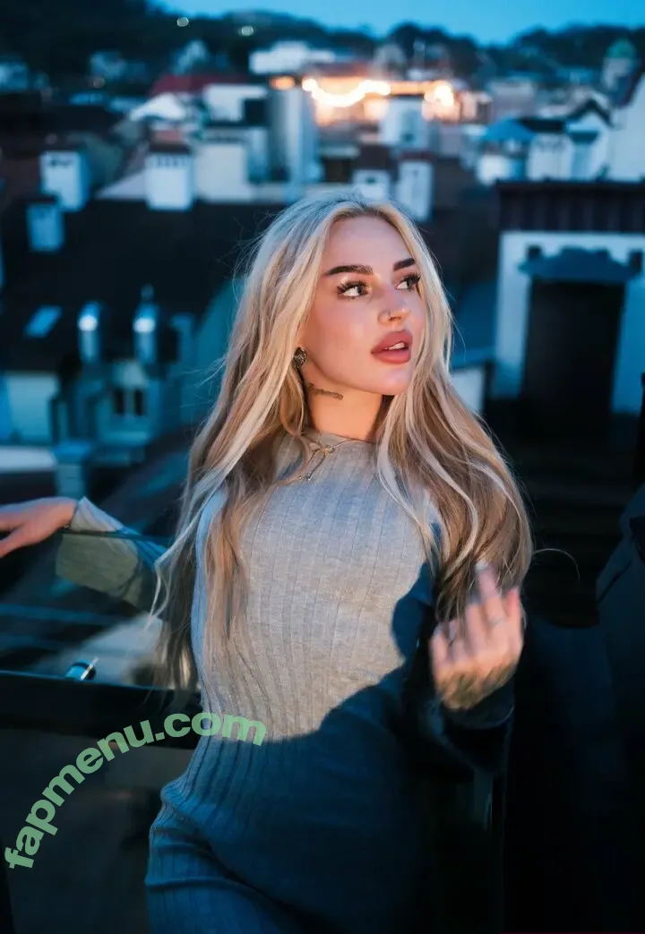 cosmicdaya nude photo #0015 (cosmic__days)