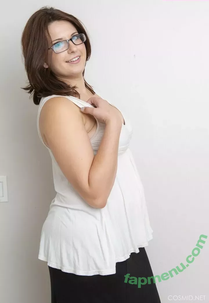 Cosmid nude photo #0400 (cosmidnet / mzjessie)