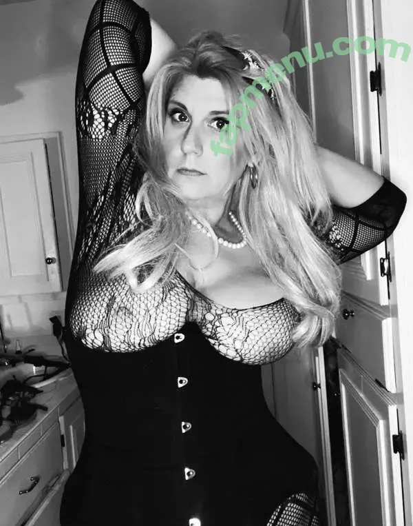 costume_bitch1 nude photo #0035 (elizabethhurley1)