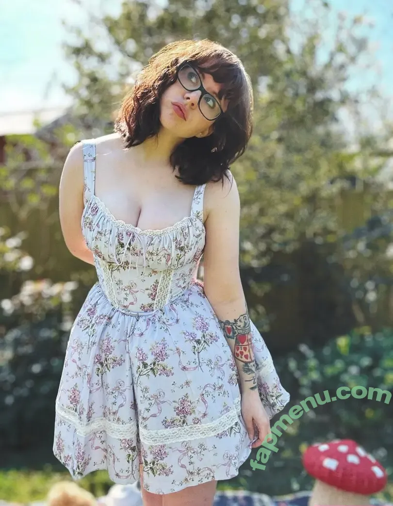 Cottonsox nude photo #0015 (alicecottonsox)
