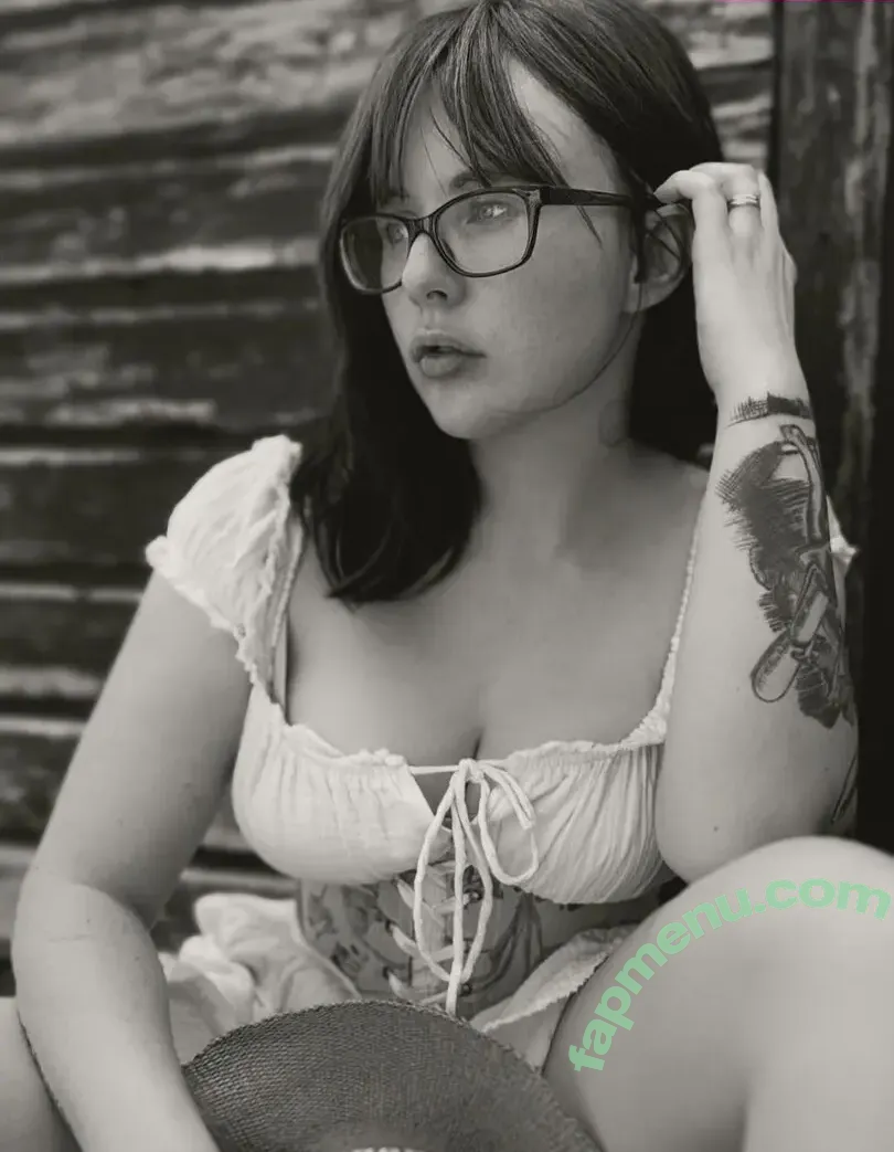 Cottonsox nude photo #0073 (alicecottonsox)