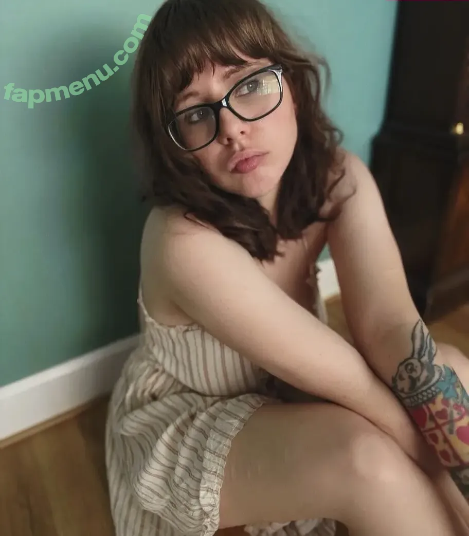 Cottonsox nude photo #0106 (alicecottonsox)