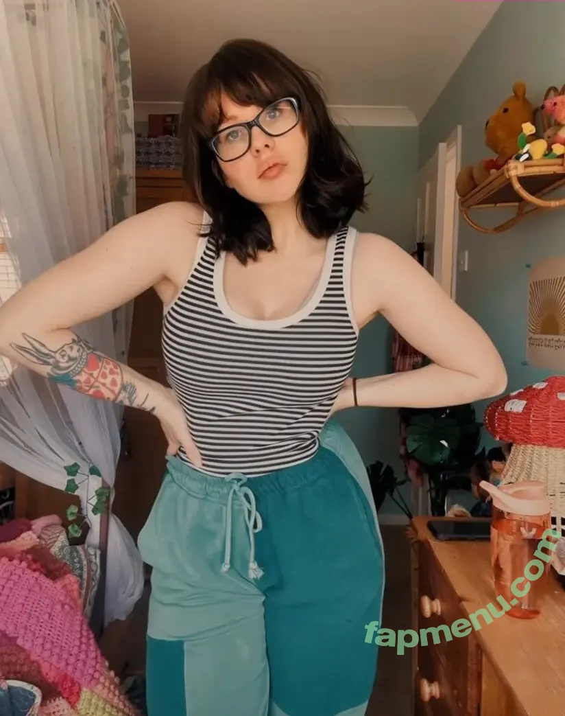 Cottonsox nude photo #0143 (alicecottonsox)