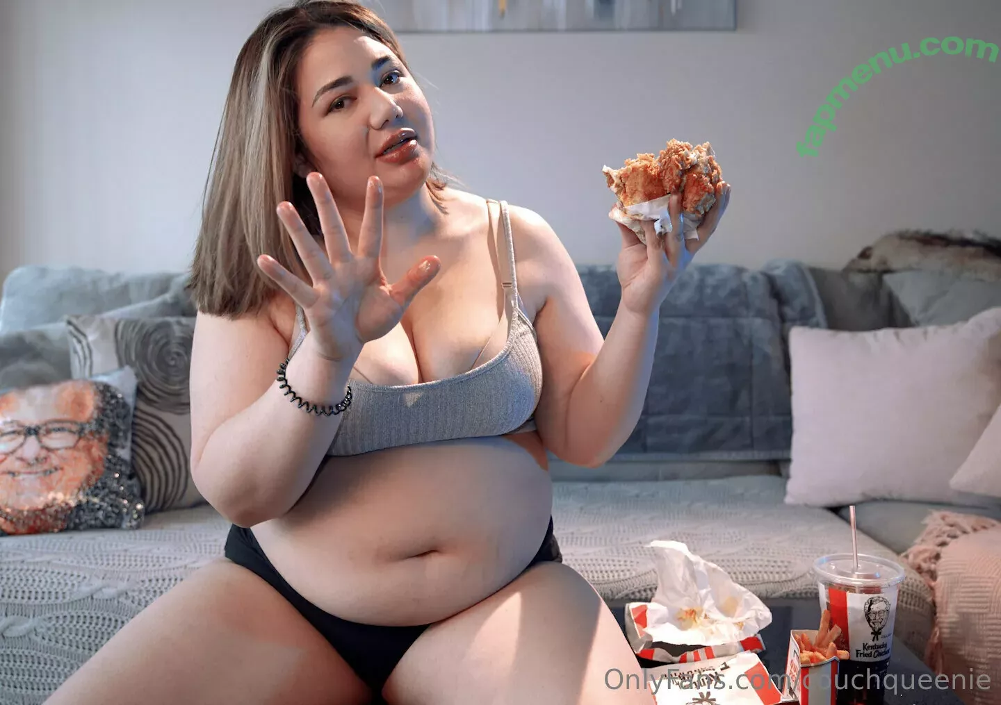 couchqueenie nude photo #0082 (couchqueenie)
