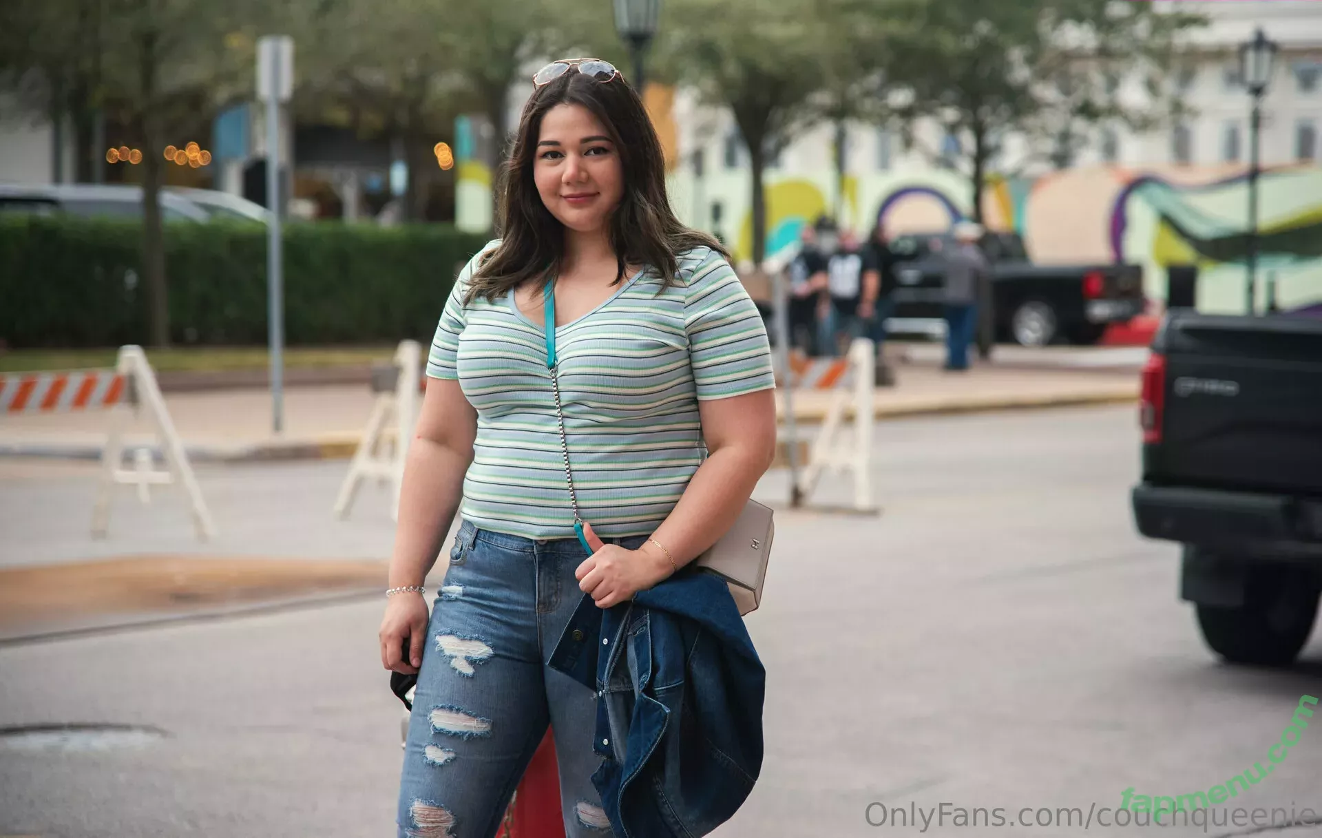 couchqueenie nude photo #0118 (couchqueenie)