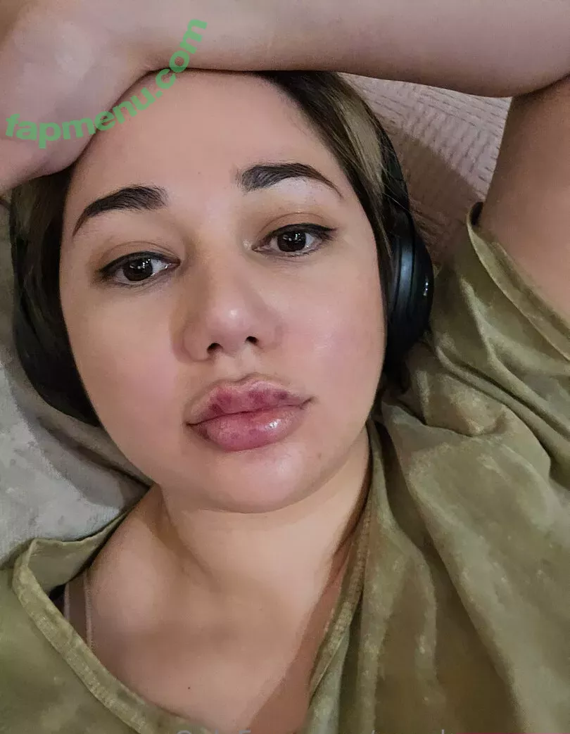 couchqueenie nude photo #0472 (couchqueenie)