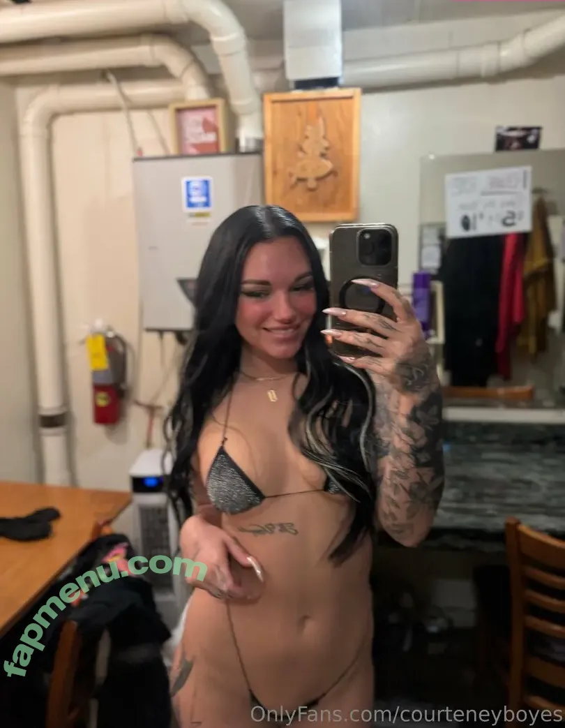 courteneyboyes nude photo #0034 (courteneyboyes)
