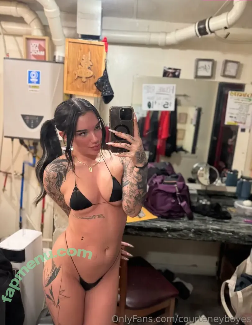 courteneyboyes nude photo #0038 (courteneyboyes)