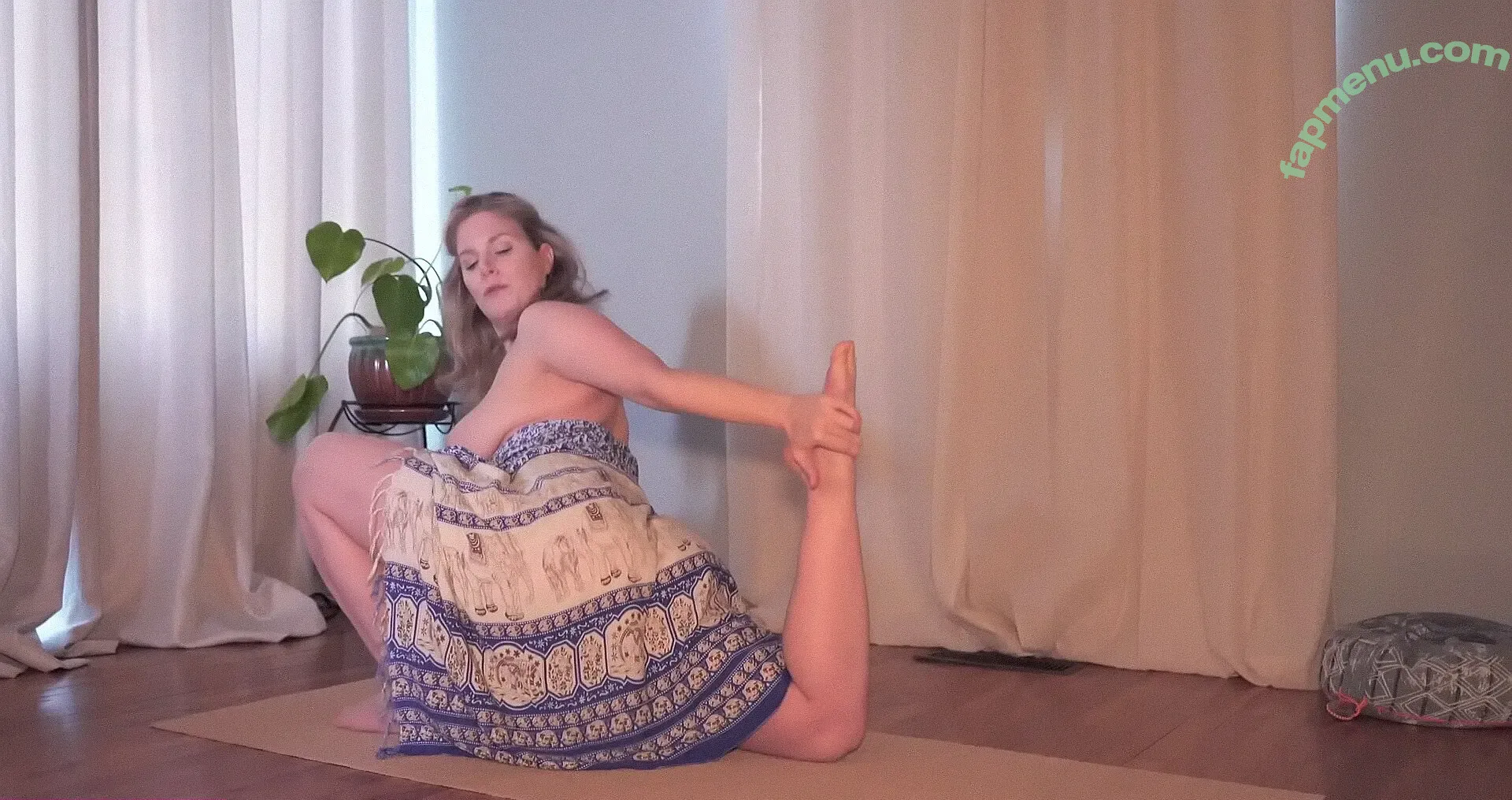 Courtney Bell nude photo #0035 (officialcourtneybell)