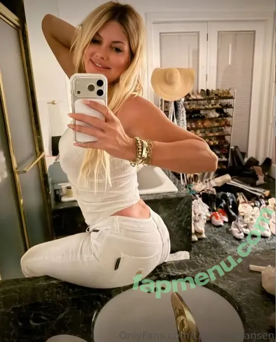 Courtney Hansen nude photo #0047 (courtney_hansen / courtneyhansen)