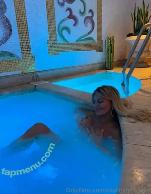 Courtney Hansen / courtney_hansen / courtneyhansen nude photo #0043