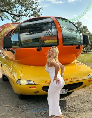 Courtney Hansen / courtney_hansen / courtneyhansen nude photo #0044