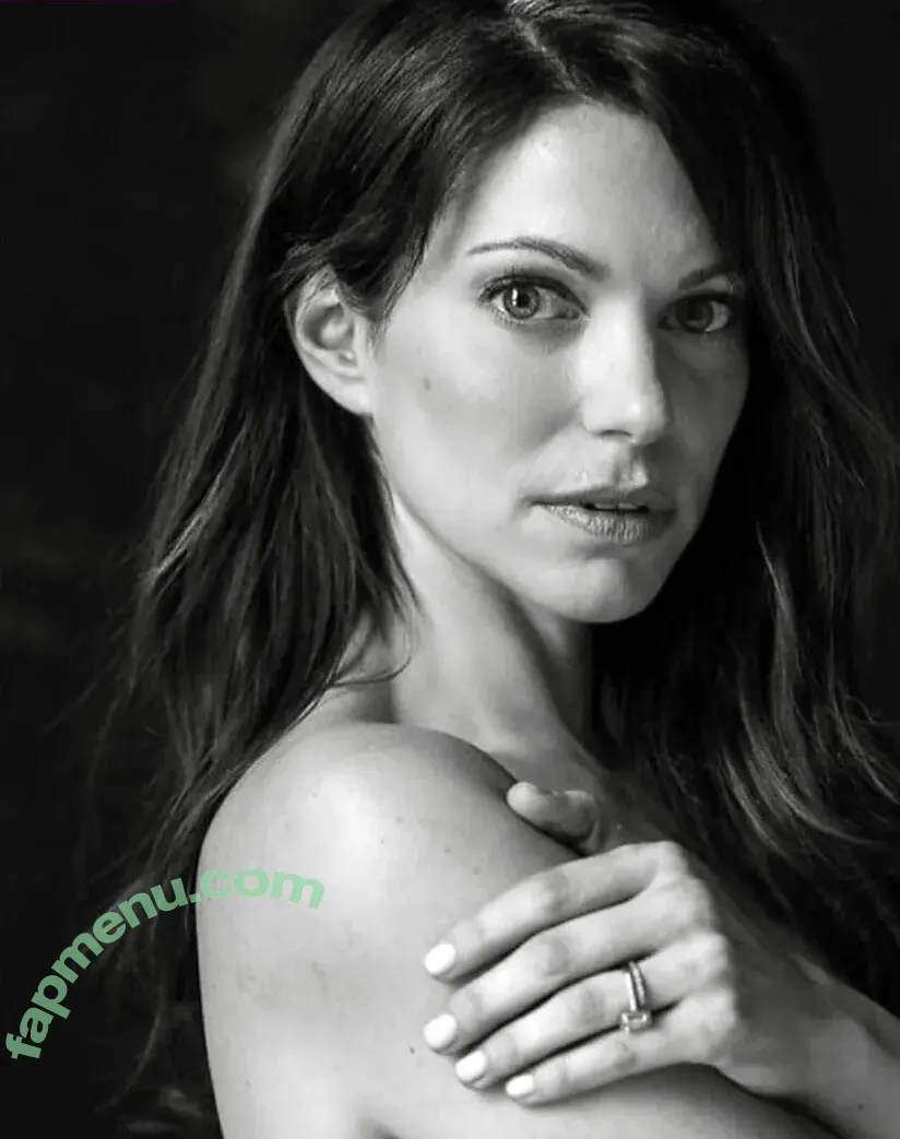 Courtney Henggeler nude photo #0033 (Courtney Henggeler)