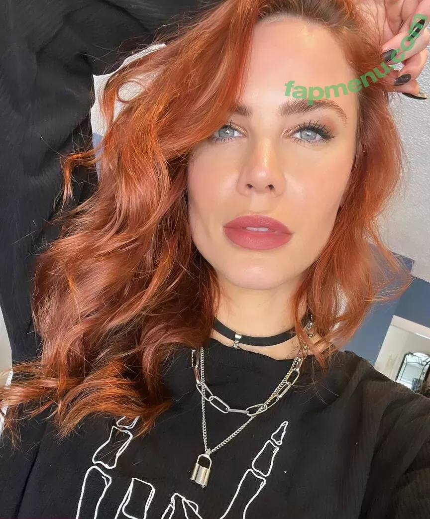 Courtney Hope nude photo #0031 (courtneylove0210 / thecourtneyhope)