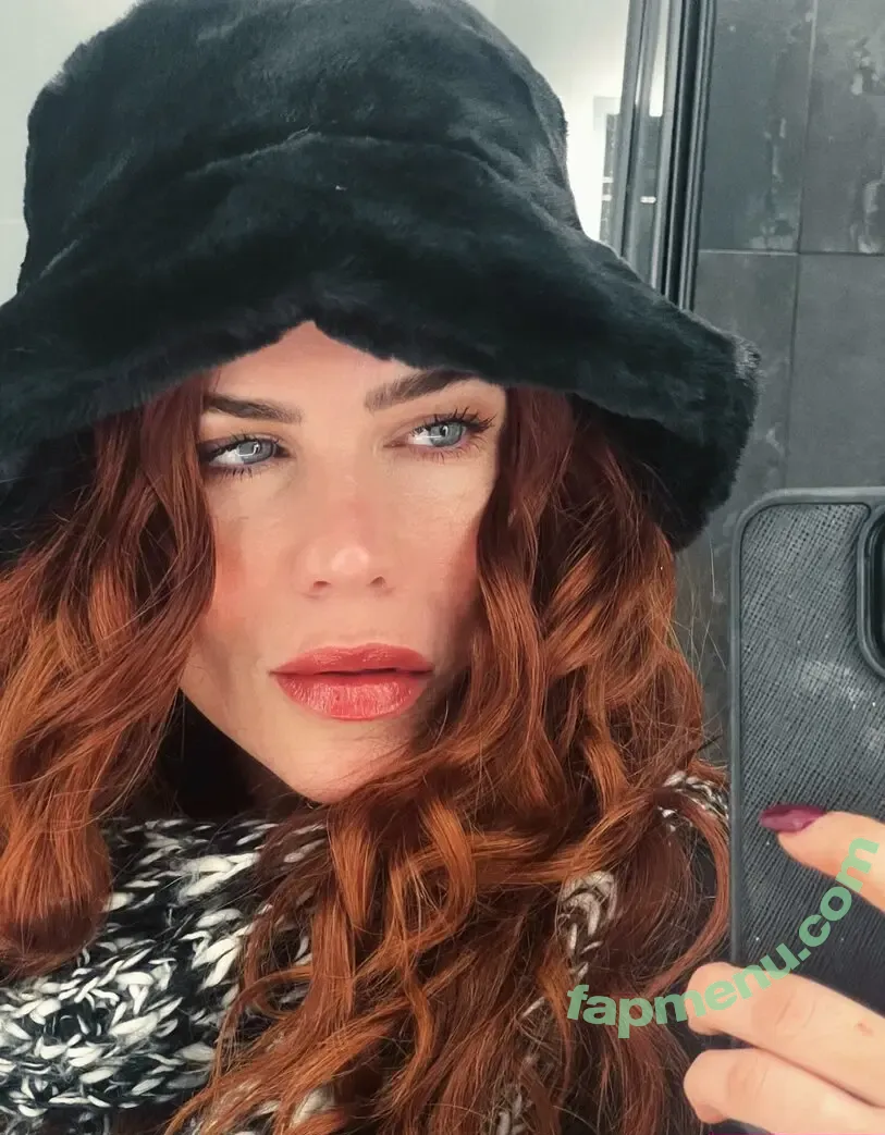 Courtney Hope nude photo #0462 (TheCourtneyHope / courtneylove0210)