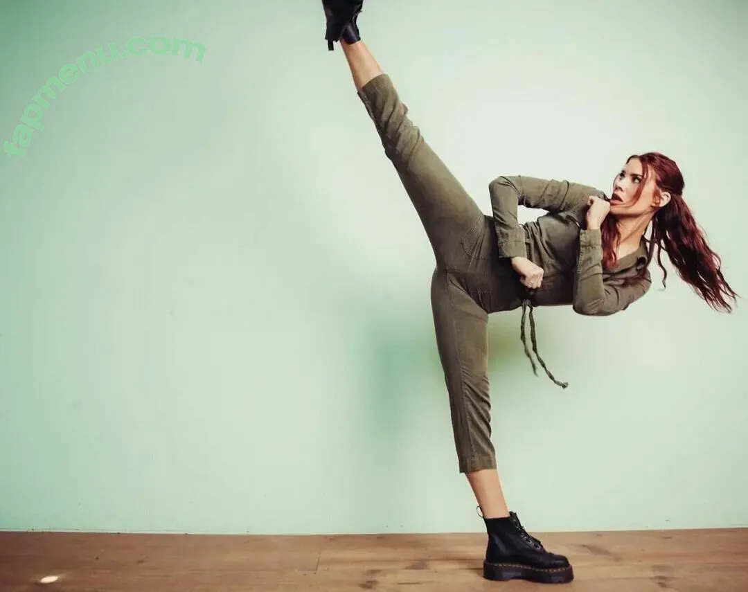 Courtney Hope nude photo #0483 (TheCourtneyHope / courtneylove0210)