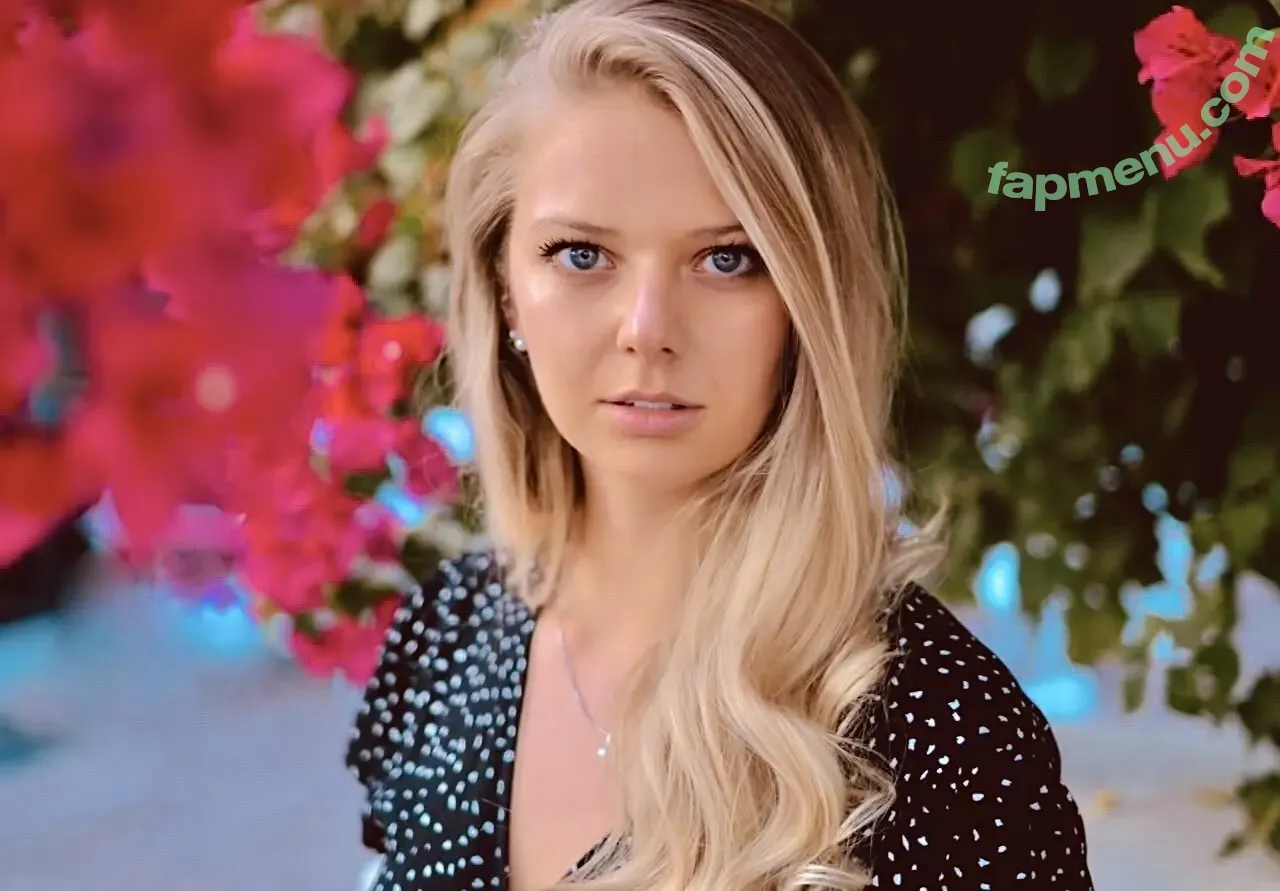 Courtney Knill nude photo #0206 (courtneyknill / courtneyknillusa)