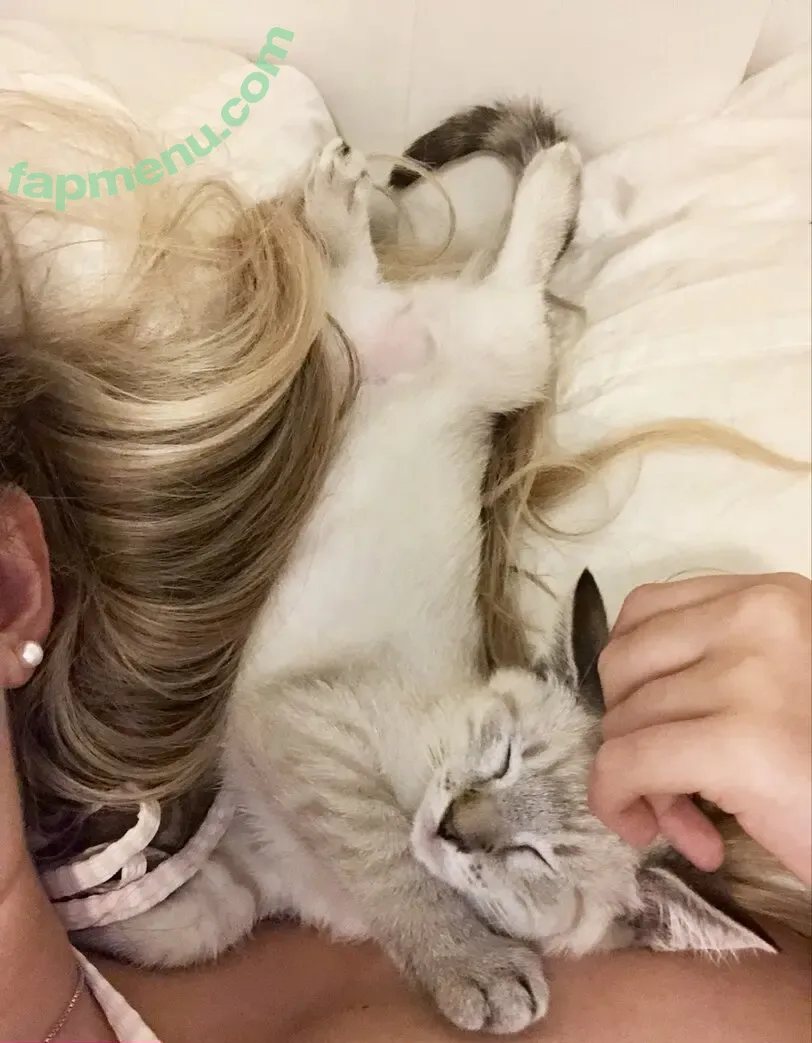 Courtney Knill nude photo #0211 (courtneyknill / courtneyknillusa)