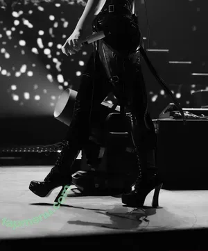 Courtney LaPlante / Spiritbox Singer / courtneylaplante nude photo #0482