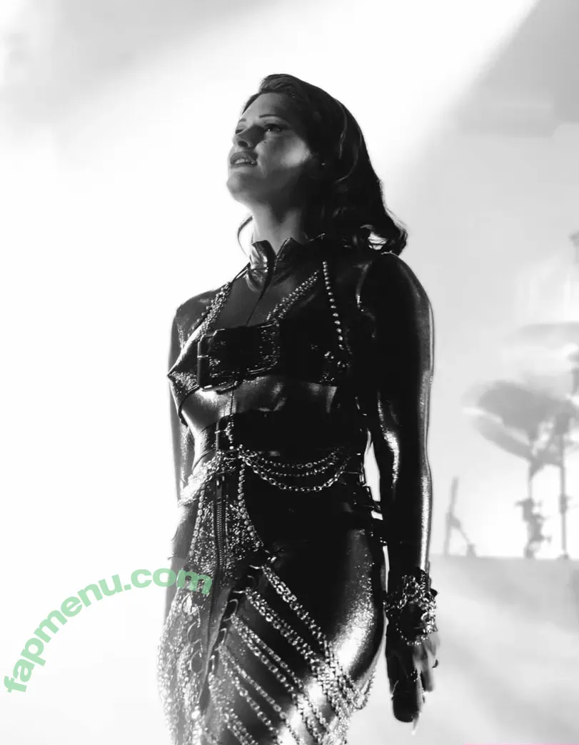 Courtney LaPlante nude photo #0460 (Spiritbox Singer / courtneylaplante)