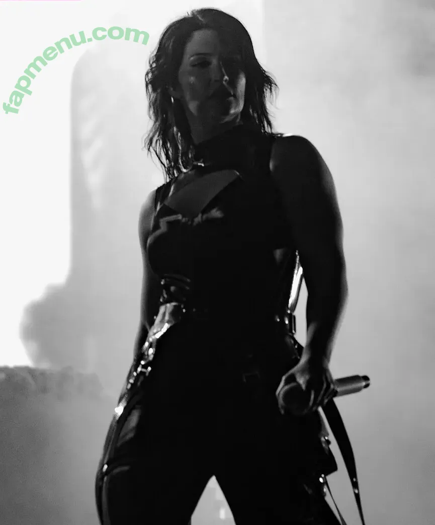 Courtney LaPlante nude photo #0484 (Spiritbox Singer / courtneylaplante)